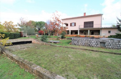 A house isolated from the rest of the town with a beautiful plot of over 10,000m2