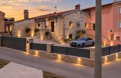 Istra, Motovun - PRILIKA! Kuća  sa okućnicom i  pogledom na Motovun !!