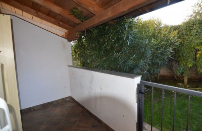 Tar-Vabriga, great apartment on the ground floor with a yard!