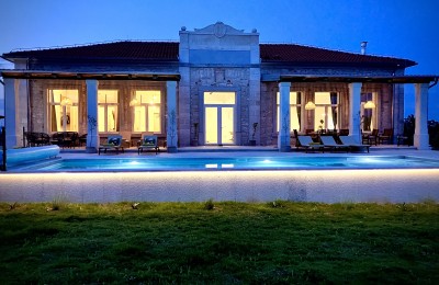 A unique villa 12 km from the sea