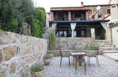Renovated stone terraced house - Vižinada municipality
