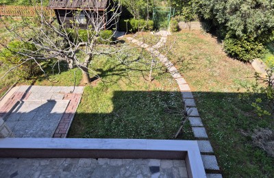 Dvojna obiteljska kuća 2km od mora - predgrađe Poreča