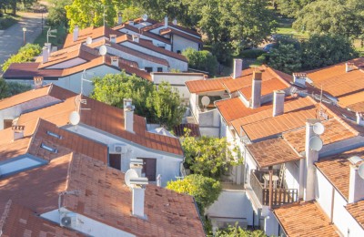 Exklusiv! Červar-Porat / Mediterranes Haus – Erdgeschoss, 200 m vom Meer entfernt, Region Poreč