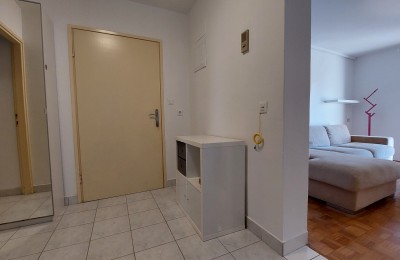 Istrien, Poreč - Wohnung in der Stadt 66m2, 700 m vom Meer entfernt