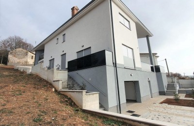 Modern newbuilt House  with Pool and Sea wiew , 3 km to the sea