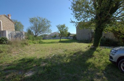 LAND WITH BUILDING PERMIT FOR BUILDING A GUEST HOUSE - BUJE AREA