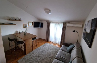 Poreč - Apartment on the 2nd floor, 950m from the sea