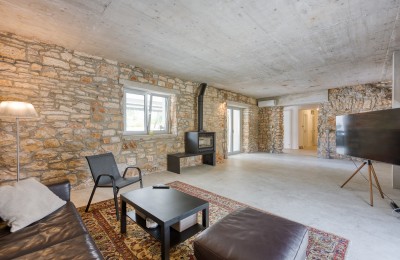 Istra,Poreč okolica - Impresivna, unikatna kamena villa smještena na zemljištu 7000m2