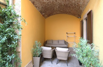 Istrien, Zentrum von Poreč – luxuriöse Wohnung im Erdgeschoss mit Garten!!