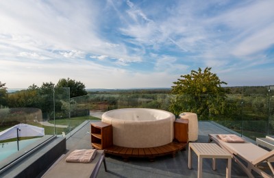 Luksuzna Villa sa bazenom na ljepoj mirnoj lokaciji - okolica Poreča
