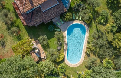 Fairy tale villa with pool in Poreč