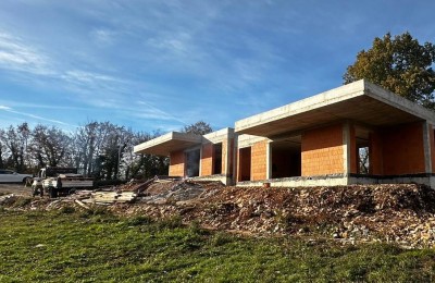 Modernes einstöckiges Haus mit Swimmingpool in der Nähe von Tinjan - Istrien