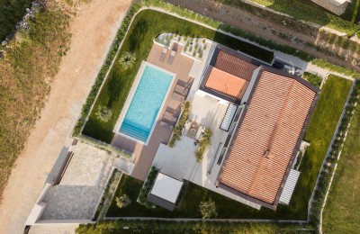 Villa mit Pool und Wellness in ruhiger Lage