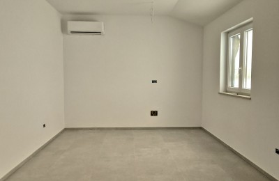 Ekskluzivno u ponudi - novogradnja u Taru , Stan na 1. katu !