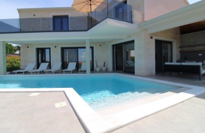 Istrien, Sveti Lovreč - Neue, luxuriöse Villa mit freiem Meerblick und istrischer Landschaft!!