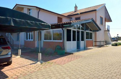 Estate with 2 houses for sale - Poreč