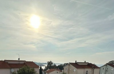 Istra,Novigrad  - stan sa pogledom na more 100 m od mora