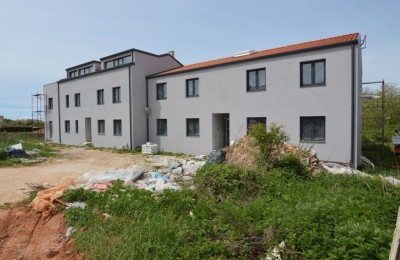 Poreč area 6 km, apartment on the ground floor with a yard!