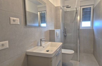 Istria, Poreč area 1500m from the sea - Apartment in a new building with elevator 1st floor with two bedrooms